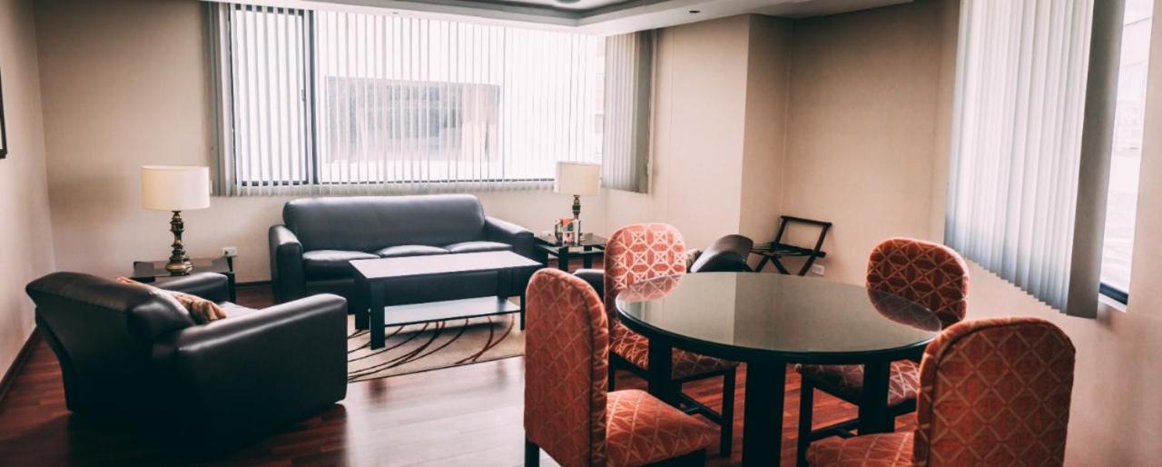 Aparthotel Walther Кито Екстериор снимка